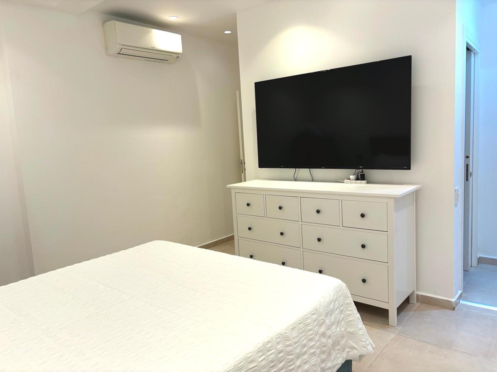 Luxury Garden Tlv 2 Bed 2 Bath