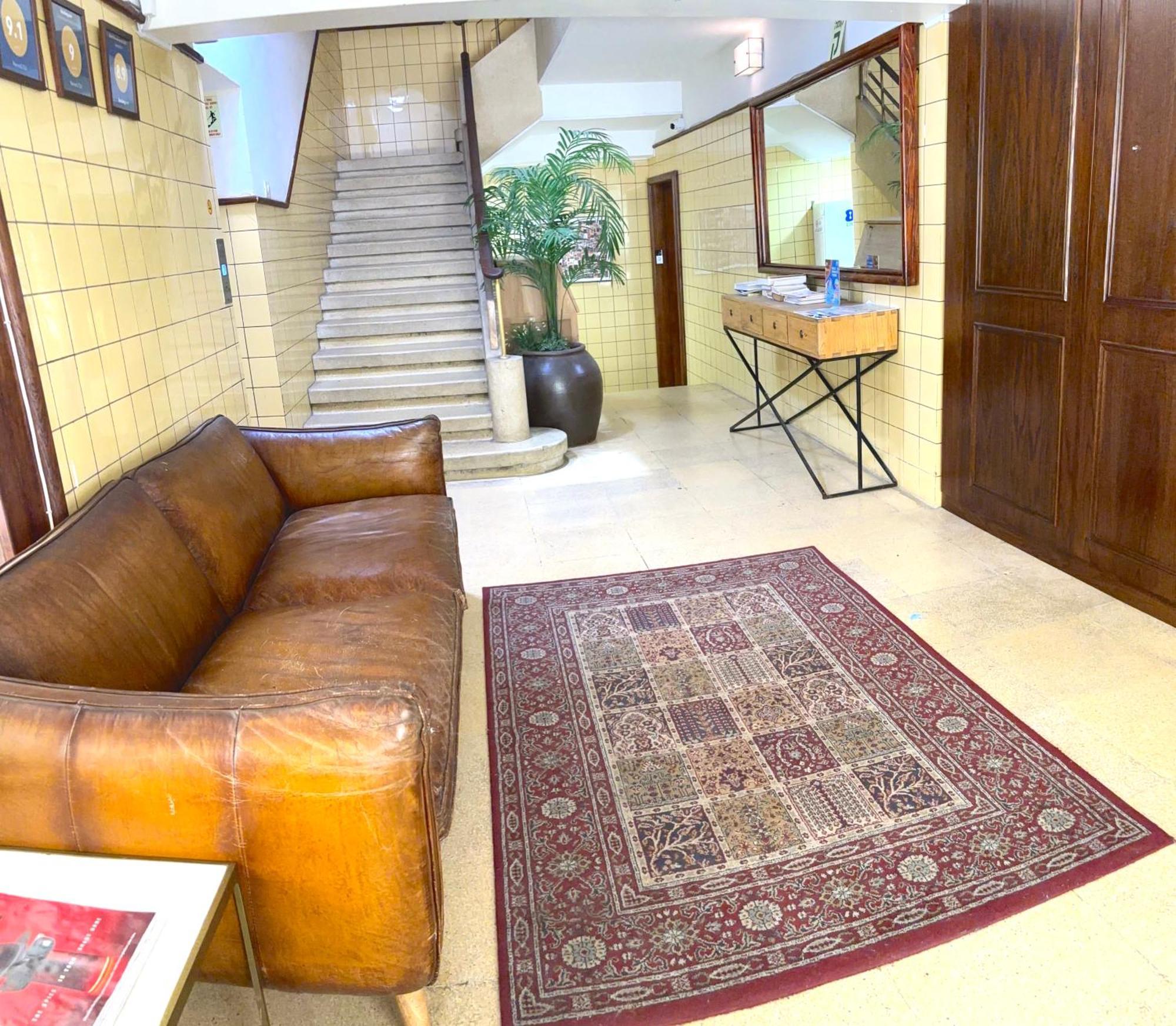 Apartment Luxury Garden Tlv 2 Bed 2 Bath